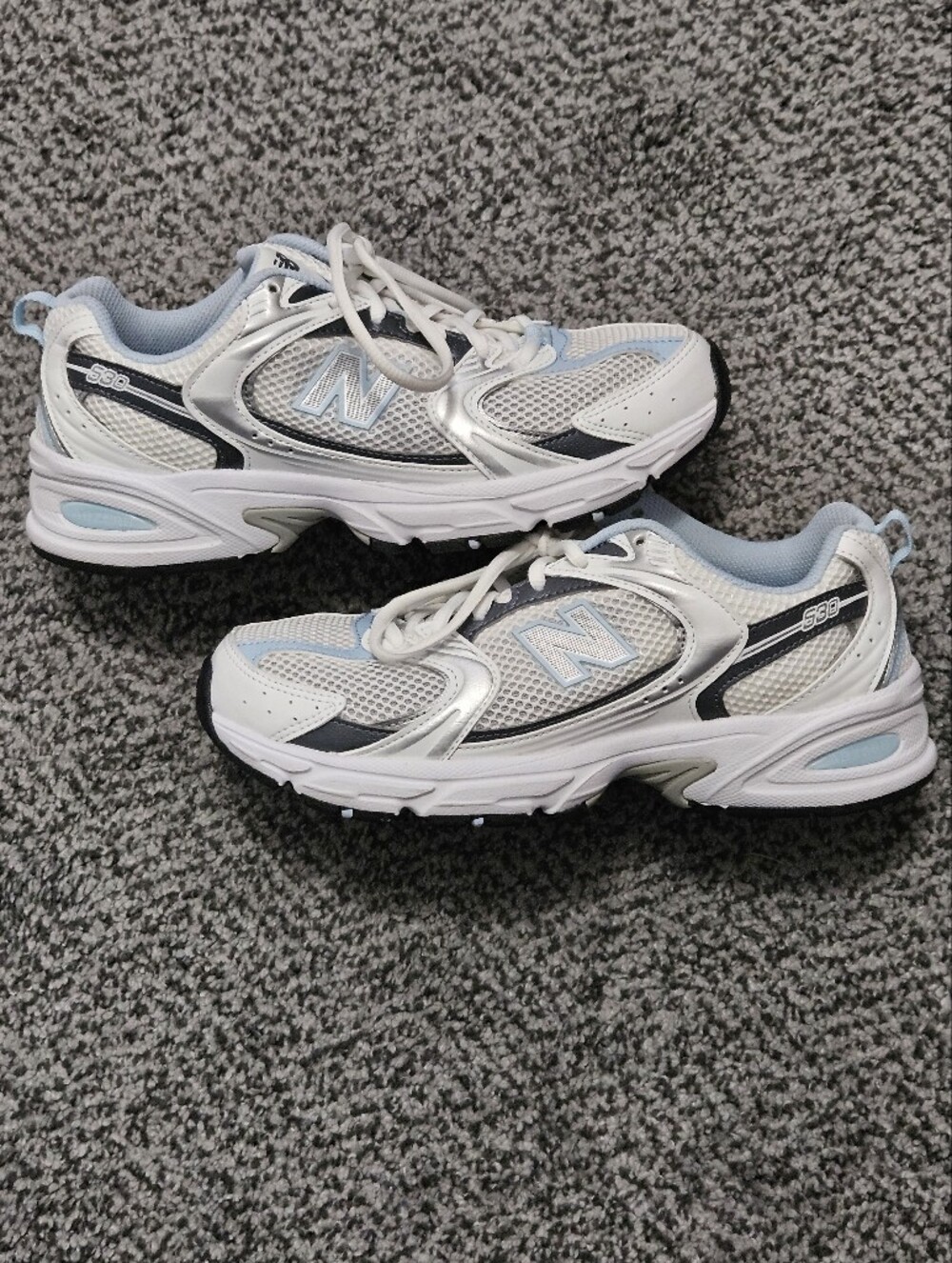 Sale: New Balance 530 Sneakers - Womens 8.5 - Picture 5 of 11